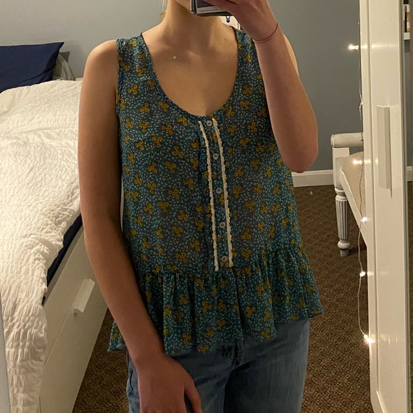 Blue and yellow Flowy Blouse - Picture 4 of 4